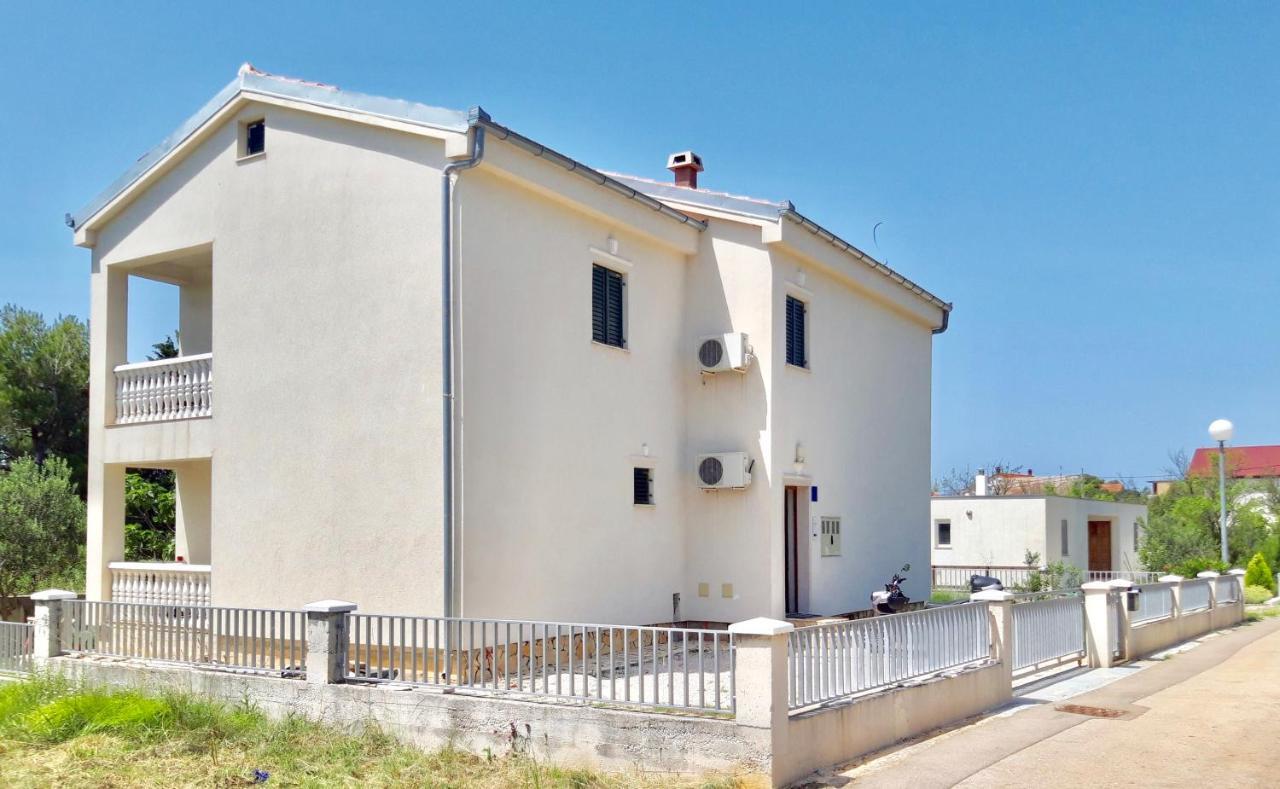 Apartment Pepa Starigrad Paklenica Bagian luar foto